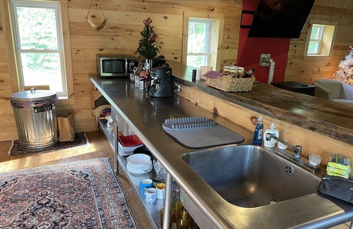 Ludlow Cabina | Vermont Cabin - Ski, Hike, Kayak, Leaf Peep - 5mins to Okemo, near quaint towns