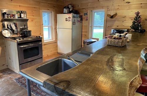 Ludlow Cabina | Vermont Cabin - Ski, Hike, Kayak, Leaf Peep - 5mins to Okemo, near quaint towns