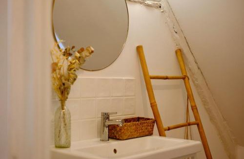 Verneuil-sur-Avre Apartamento | Verneuil sur Avre - Romantic room