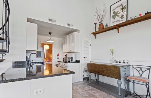 Vernon Cabina | Vernon's Cozy 3BR Loft Condo Cabin w/Views