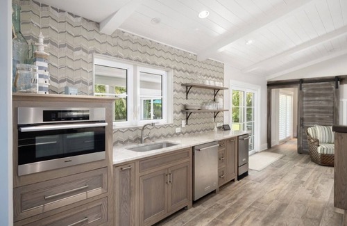 Central Beach Casa | Vero Beach lifestyle steps to town and beach.