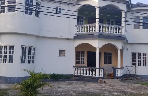 Lucea Apartamento | Veronica Homestay Lucea Jamaica
