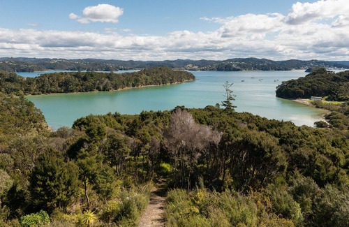 Te Wahapu Cabaña | Veronica House - Russell Holiday Home