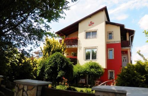 Balatonfured Casa | Veronika Villa