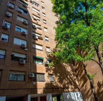 Na Rovella Apartamento | Versus Apartments near City of Arts