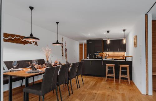 Wald am Arlberg Apartamento | Verwall Apartment Arlberg - mit Sauna, Balkon und Skiraum