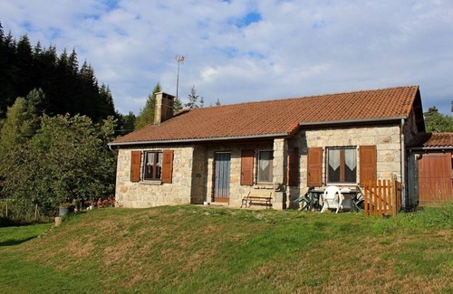 Chanaleilles Casa | Muy hermosa casa de granito del país