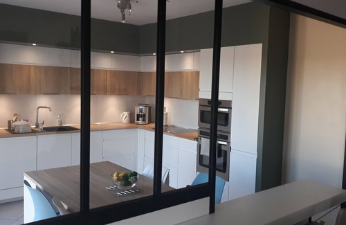 Juvignac Casa | Muy hermosa villa toda comodidad con piscina en un bonito terreno deportivo