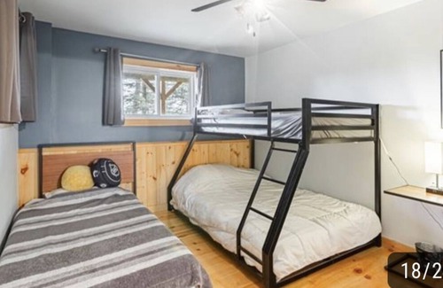 Val Morin Chalet De Esquí | Very Bright and Quiet Chalet With Spa, 10 Minutes From ski Hills and Lake