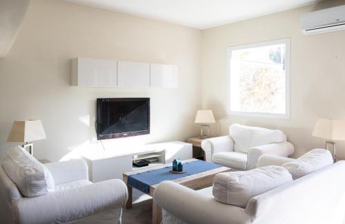 Sainte-Maxime Casa | Very bright villa with garden and terrace
