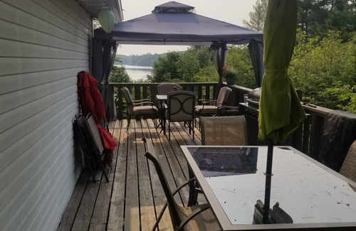 Arden Cabaña | Very Clean Family Cottage on Beautiful Kennebec Lake in Arden