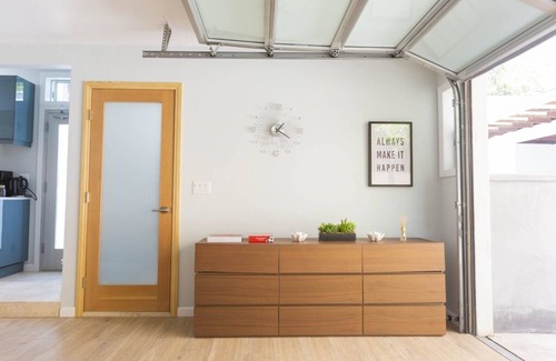 Melrose Casa | Very Clean Guest House near Melrose Ave and The Grove