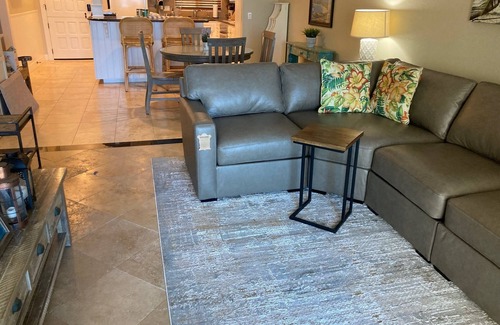 Solana Beach Condominio | Muy limpio condominio frente al mar con Wi-Fi! ¡Vacaciones de 5 estrellas!