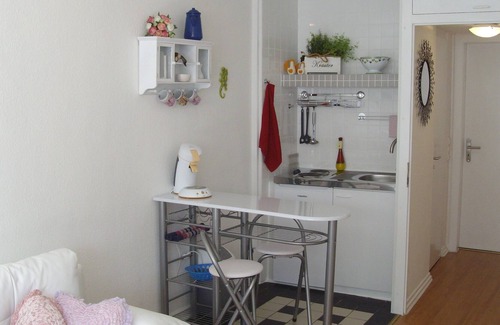 Deutz Apartamento | Muy cerca de la catedral justo y Colonia