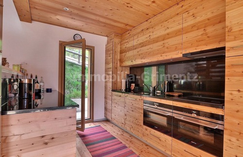 Grimentz Chalet De Esquí | Very comfortable chalet on 3 levels for 8 people, living room with fireplace, kitchen area with dish