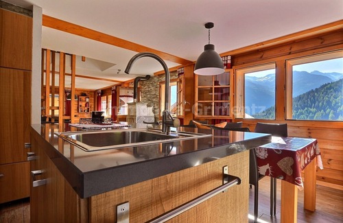 Grimentz Apartamento | Very comfortable flat on 2 levels for 6 people, living room, kitchen area with dishwasher, 1 double