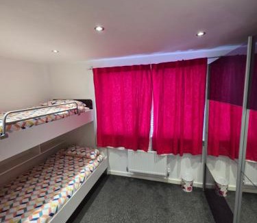 Coventry Apartamento | Very cosy 3 bedroom house close to city