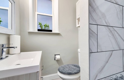 St. Louis Apartamento | Very Cozy Spacious 3BR +Free Front Street Parking, Fast Wifi!