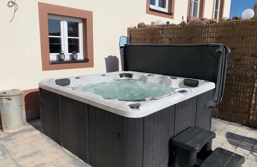 Malbergweich Casa | Very luxurious country house with ao whirlpool, cinema, sauna, billiards, panoramic view