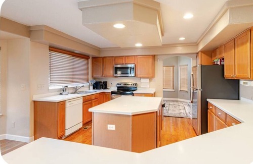 Green Valley Ranch Casa | Very nice 4 bedrooms house. five minutes from Denver international airport