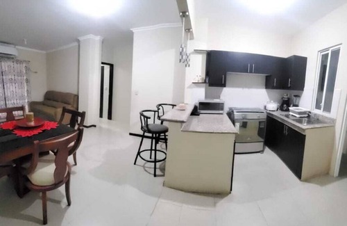 Samborondón Apartamento | Bonito apartamento / cerca del aeropuerto