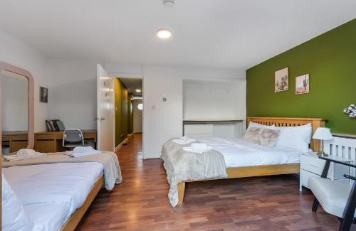 Camden Town with Primrose Hill Apartamento | Very Nice Big Place in Camden Town 2 Minutes to Kings Cross