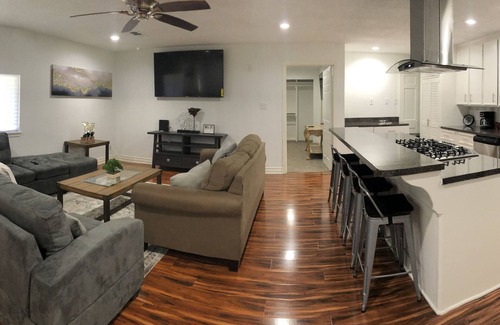 New Caney Casa | Very Nice Country Stay Not Far Away