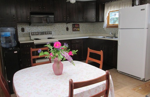 Alburg Casa | Muy bonita casa para perros en el lago Champlain. Naturaleza, aire fresco, barbacoa!