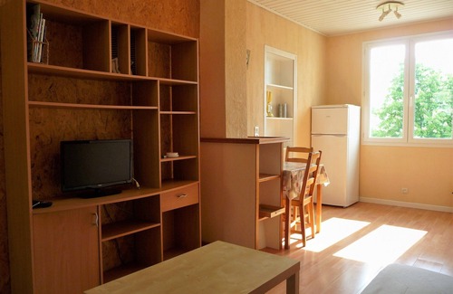 Die Apartamento | Chironne-Apartamento-Apartamento-Baño privado con ducha-Vista al Jardín