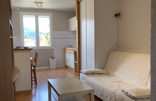 Die Apartamento | Chironne-Apartamento-Apartamento-Baño privado con ducha-Vista al Jardín