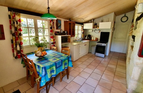 Lauzerte Cabaña | Muy bonita casa de campo, cómodo, taller de cerámica posibilidad a mediados Naturaleza