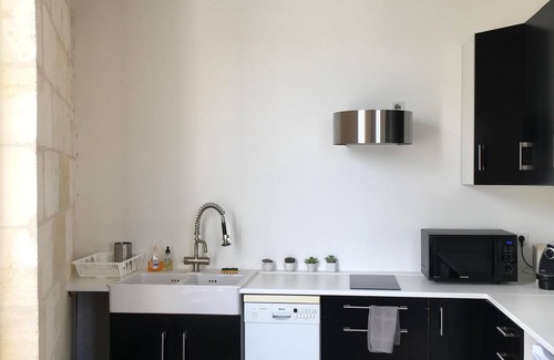 Saint Seurin - Fondaudege Apartamento | Muy bonito apartamento reformado en edificio de piedra