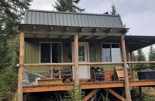 Port Angeles Cabina | Very private artist studio cabin in the Olympic National Park. Beautiful Views!