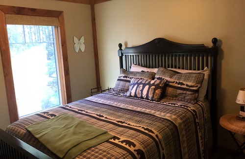 Catchacoma Cabaña | Very Private Executive cottage w Spectacular Sunsets on Waterfront