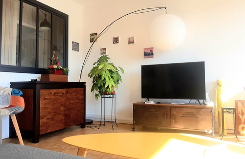 Anatole France Danton Apartamento | Quiet and bright top floor apartment with elevator near the sea