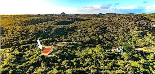 Savaneta Apartamento | Very quiet apartment with lots of privacy and a tub on the edge of a national park!