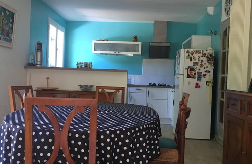 Roussas Villa | Villa muy tranquila en Drôme Provençale, piscina privada vallada de 10 m.
