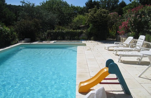 Roussas Villa | Villa muy tranquila en Drôme Provençale, piscina privada vallada de 10 m.
