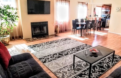 North of Wilshire Apartamento | Very spacious 2 bedrooms + 2 bathrooms in Prime Santa Monica + free parking
