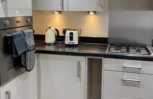 Acresford Casa | Very Spacious 2 Bedroom House