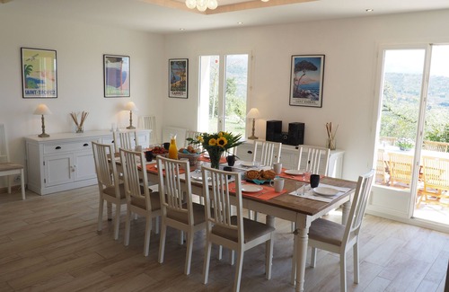 Fayence Villa | Villa muy espaciosa y elegante con piscina climatizada y aire acondicionado