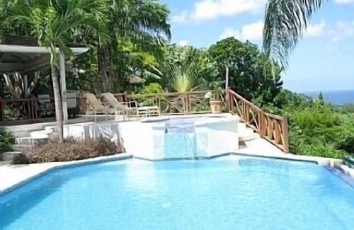 Rock Dundo Villa | Retiro de plan abierto muy espacioso, privado. Piscina e impresionantes vistas de la costa oeste