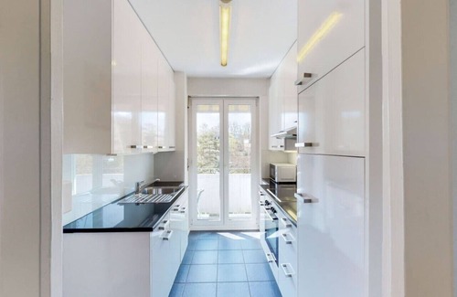 Hottingen Apartamento | Very spacious studio/city center (Parkview 4)