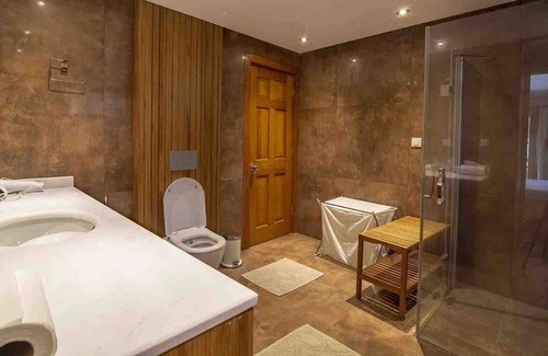 Lara Villa | Villa Muy Especial, 6+3 Ideal Para Reuniones Familiares