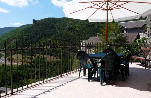 Cantobre Cabaña | Casa de 3 muy Bien Equipada en Cantobre con Vistas al Valle que Nunca Olvidará