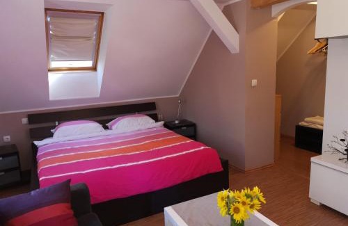 Brezice Apartamento | Vetrovi šumijo II