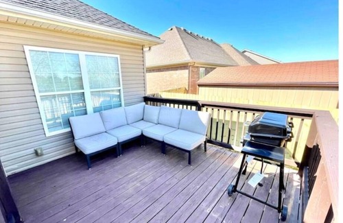 Bowling Green Casa | Vette City retreat convenient to Mammoth Caves, Beech Bend, NCM, WKU.