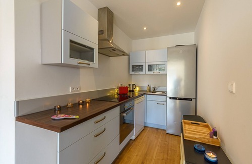 Veyrier-du-Lac Apartamento | VEYRIER centre - Pool and View, Apt contemporain