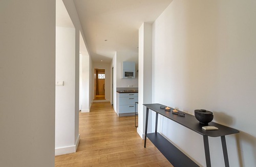 Veyrier-du-Lac Apartamento | VEYRIER centre - Pool and View, Apt contemporain