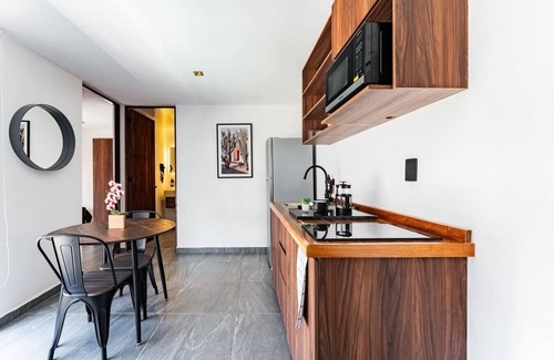 Santa María la Ribera Apartamento | VH | Despierta en Sta Ma la Ribera | 1BR+gym | 103
